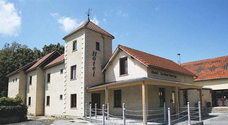 Hôtel La Tour Des Lys à Maubeuge Extérieur photo